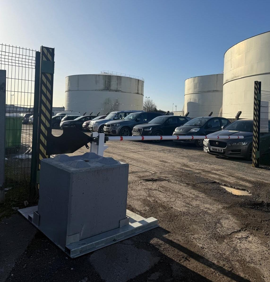 Portable Manual Rising Arm Vehicle Barrier (Concrete Block System)