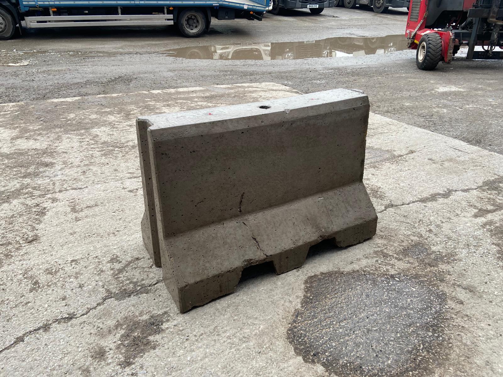 Mini Jersey Barrier