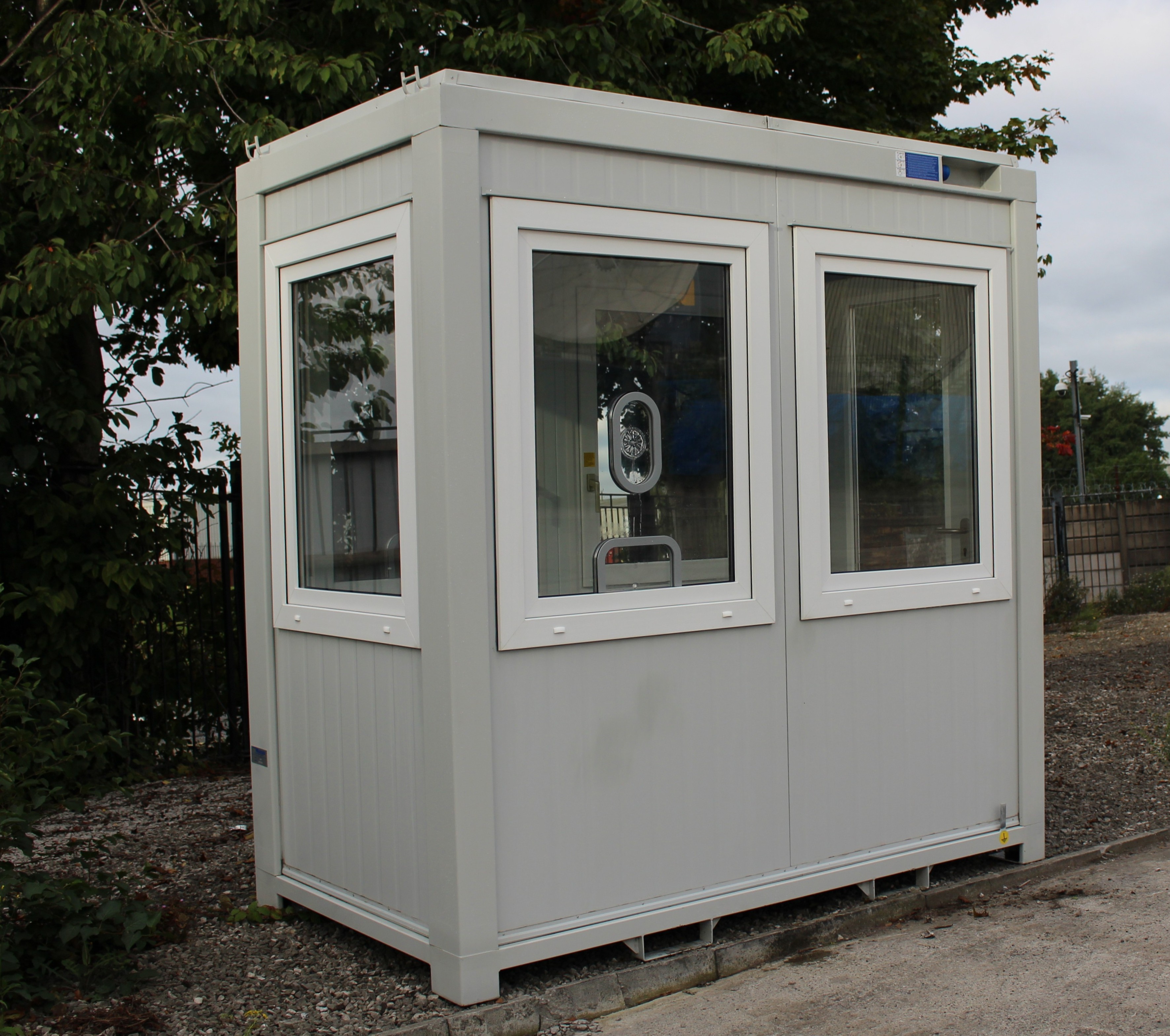 Portable Security Guard Hut / Gatehouse