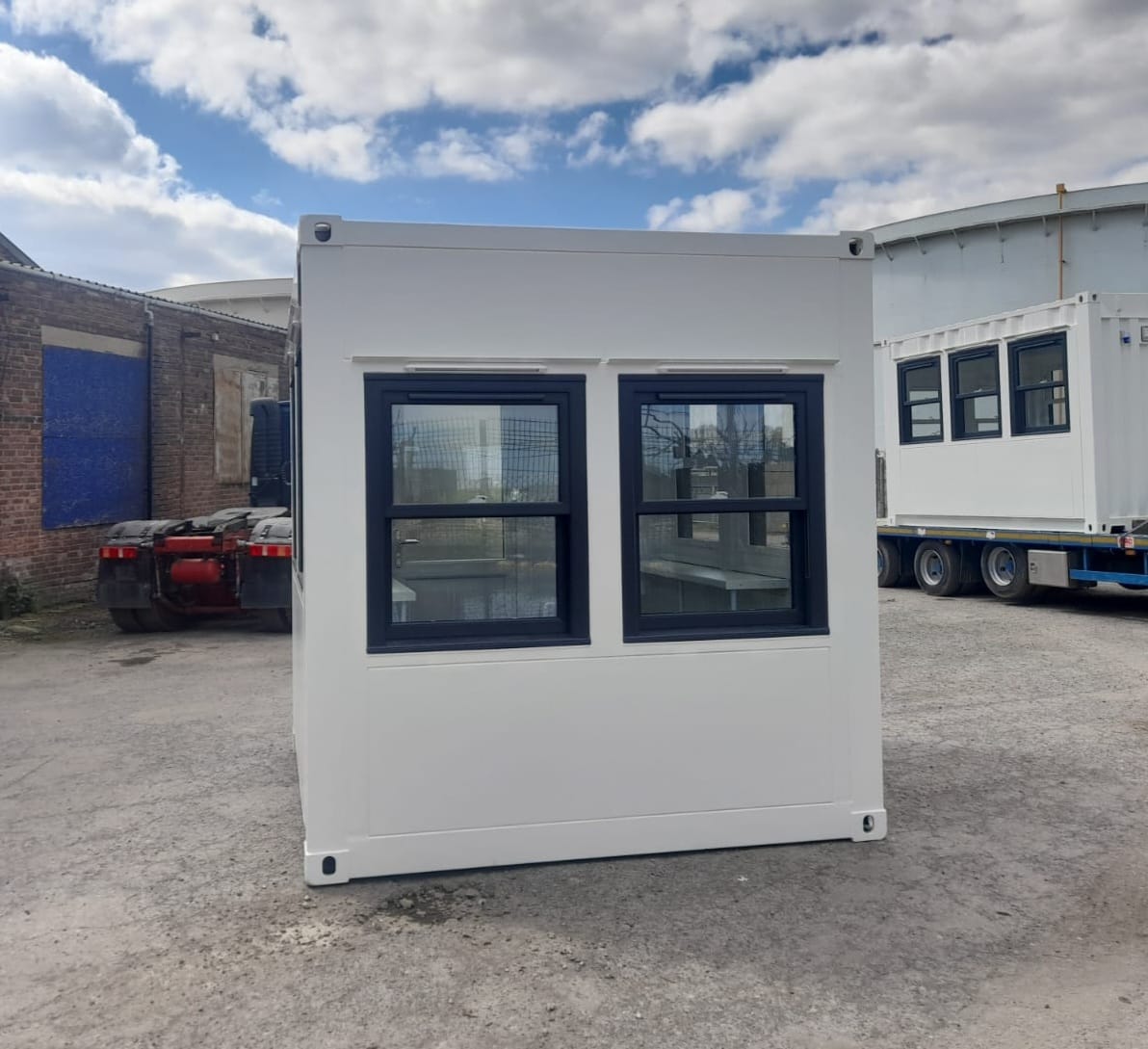 8’ x 8’ Ticket Kiosk / Information Office